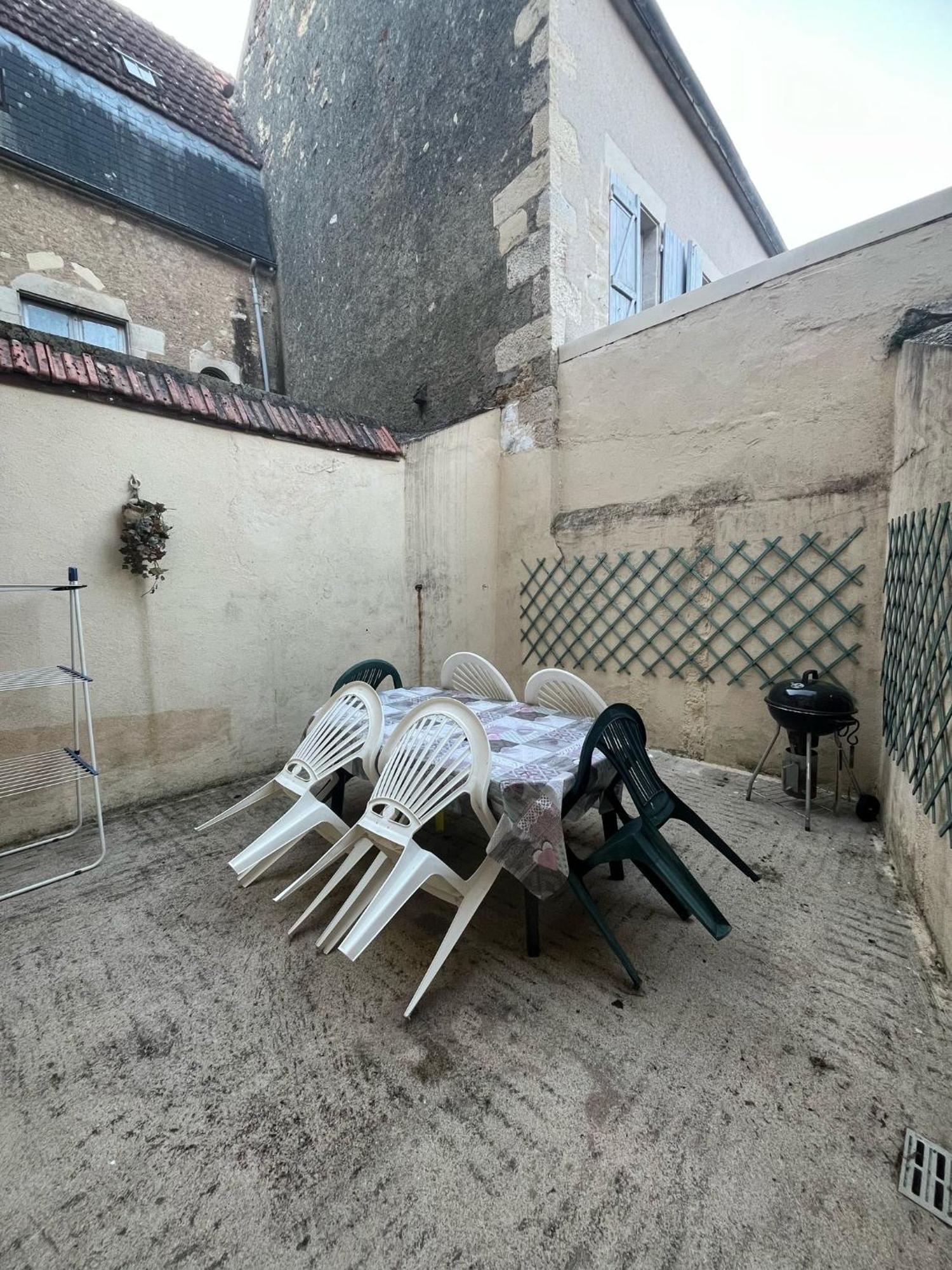 Le Gite Nivernais Varzy Exterior foto